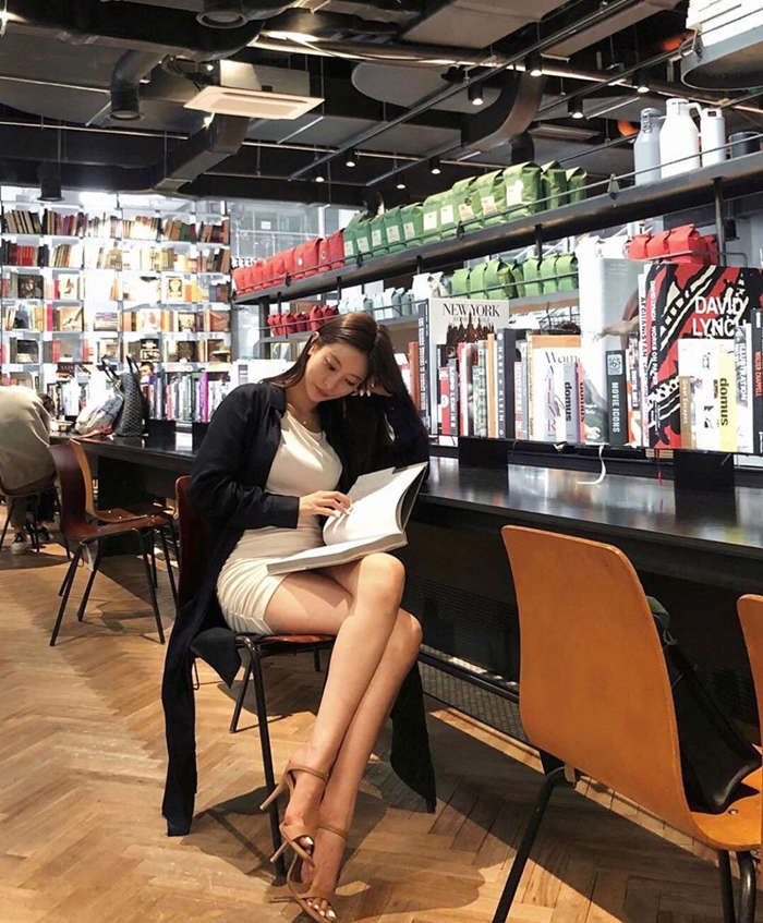 伦敦模特预约伴游