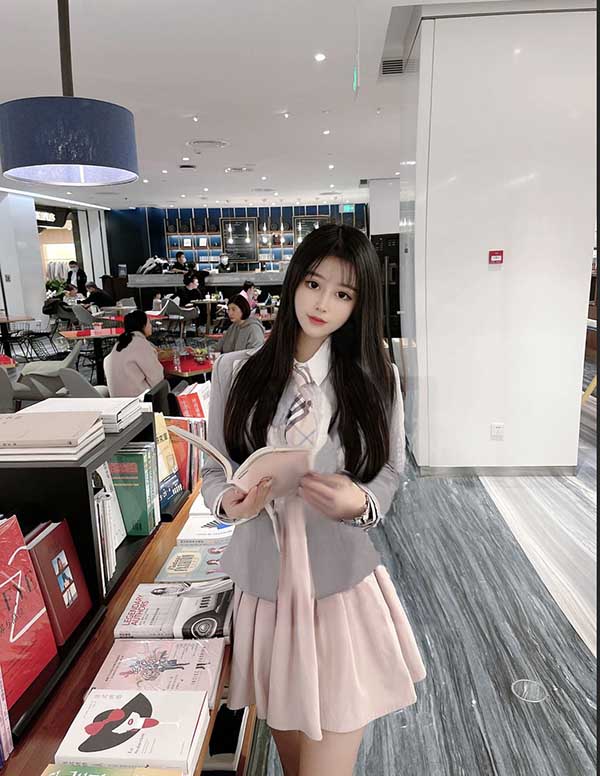 伦敦模特预约微信